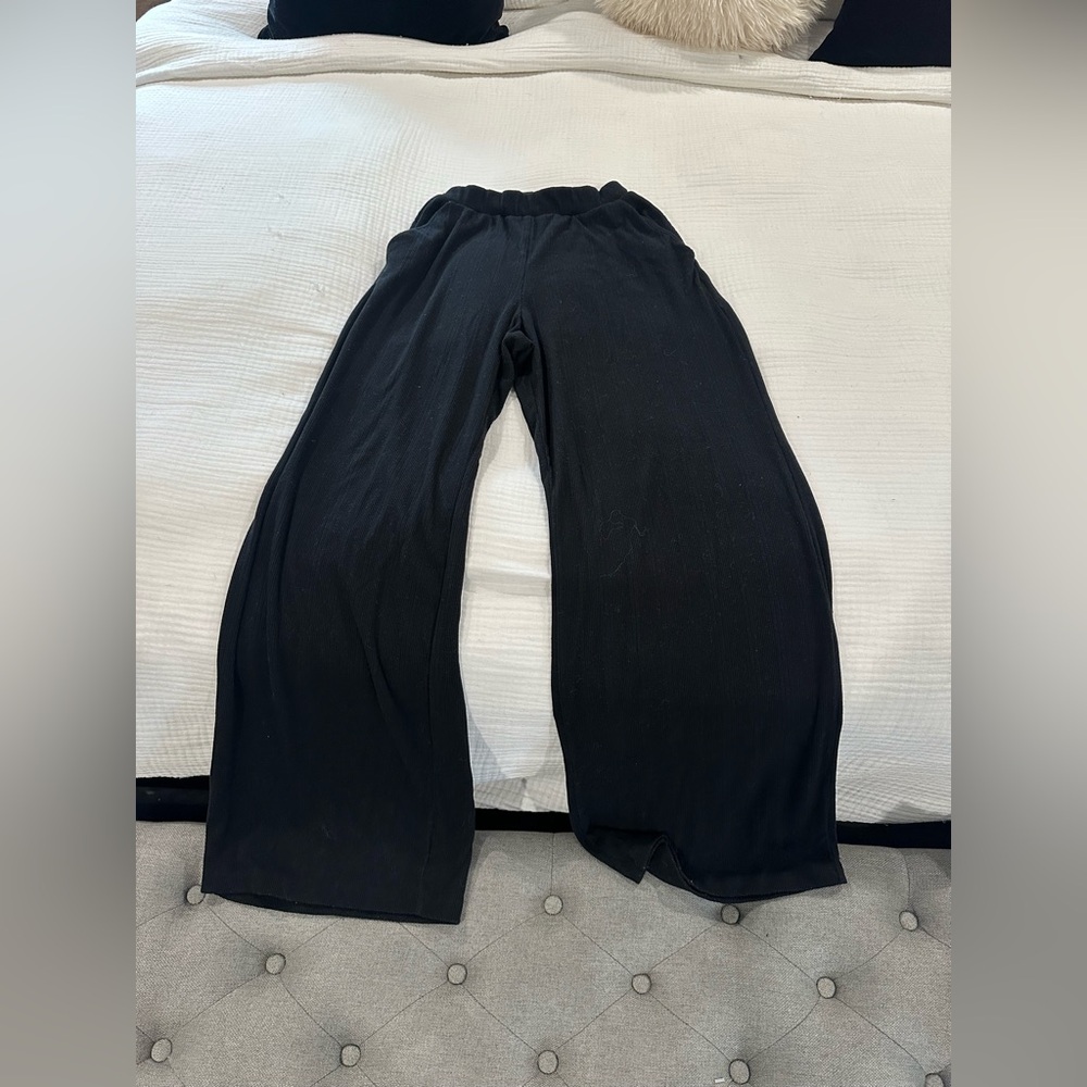Abercrombie & Fitch ribbed wide leg wears with matching tank included